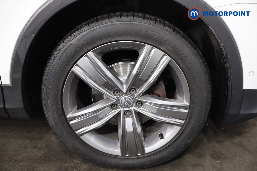 Volkswagen Tiguan Match Manual Petrol SUV - Stock Number (1591345) - 27th supplementary image