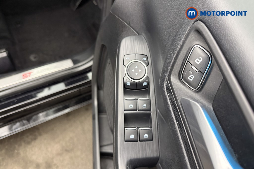 Ford Kuga St-Line Edition Manual Diesel SUV - Stock Number (1592225) - 16th supplementary image