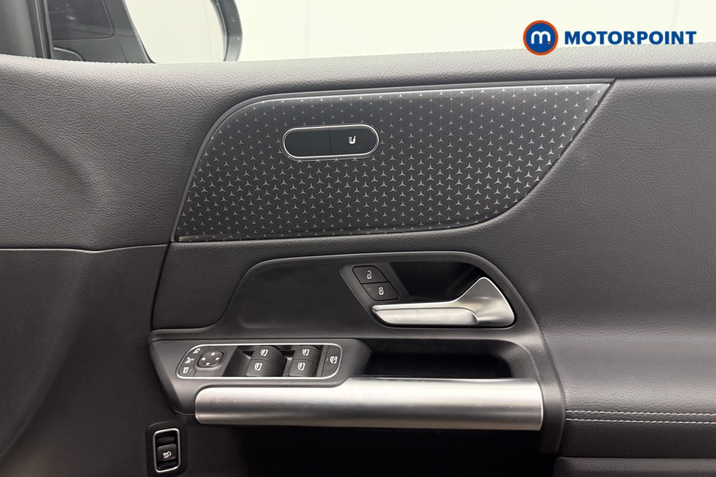 Mercedes-Benz B Class Sport Automatic Petrol Hatchback - Stock Number (1595563) - 19th supplementary image