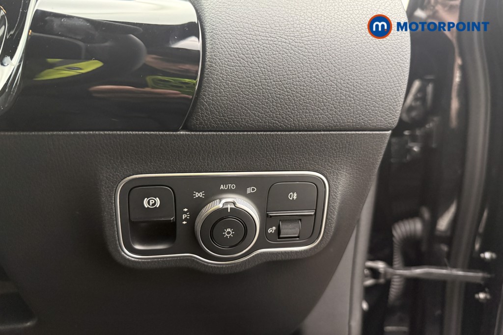 Mercedes-Benz B Class Sport Automatic Petrol Hatchback - Stock Number (1595563) - 22nd supplementary image