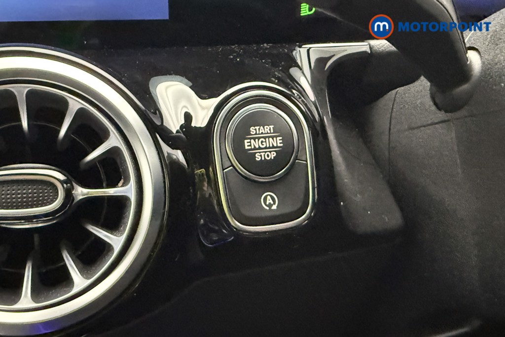 Mercedes-Benz B Class Sport Automatic Petrol Hatchback - Stock Number (1595563) - 41st supplementary image