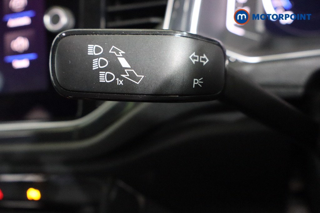 Volkswagen T-Roc SEL Manual Petrol SUV - Stock Number (1595728) - 15th supplementary image