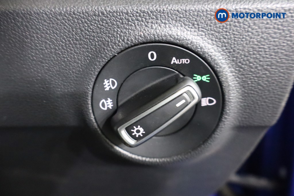 Volkswagen T-Roc SEL Manual Petrol SUV - Stock Number (1595728) - 17th supplementary image