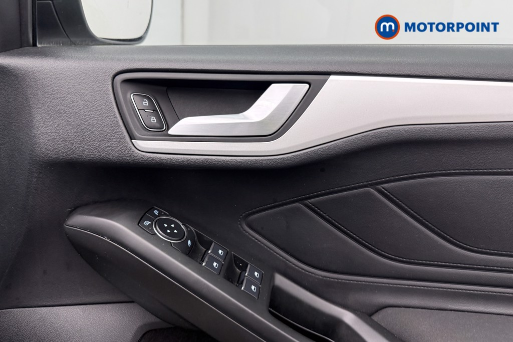 Ford Focus Zetec Manual Petrol Estate - Stock Number (1596269) - 10th supplementary image