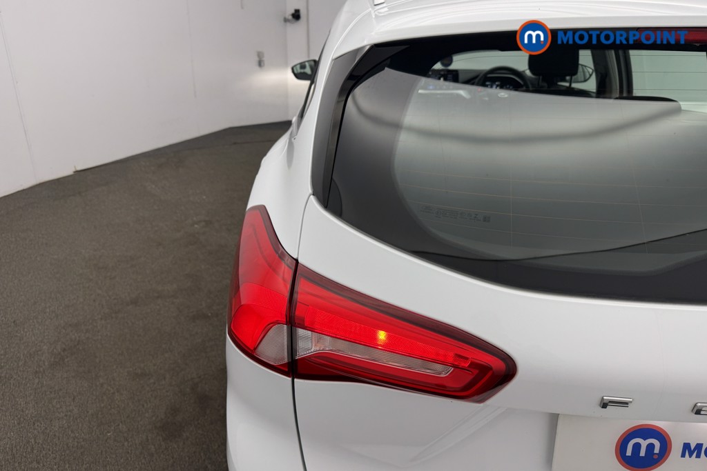 Ford Focus Zetec Manual Petrol Estate - Stock Number (1596269) - 21st supplementary image