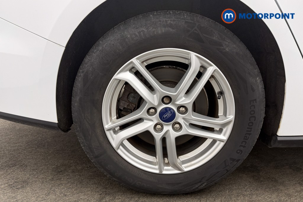 Ford Focus Zetec Manual Petrol Estate - Stock Number (1596269) - 28th supplementary image