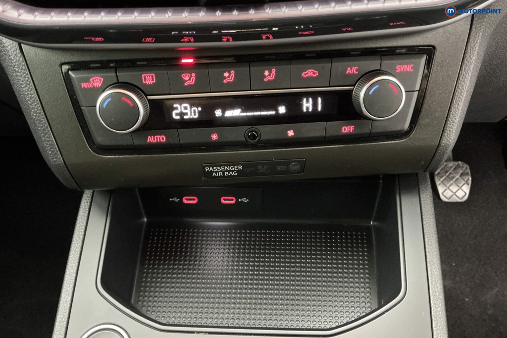 Seat Ibiza Xcellence Lux Manual Petrol Hatchback - Stock Number (1596410) - 16th supplementary image