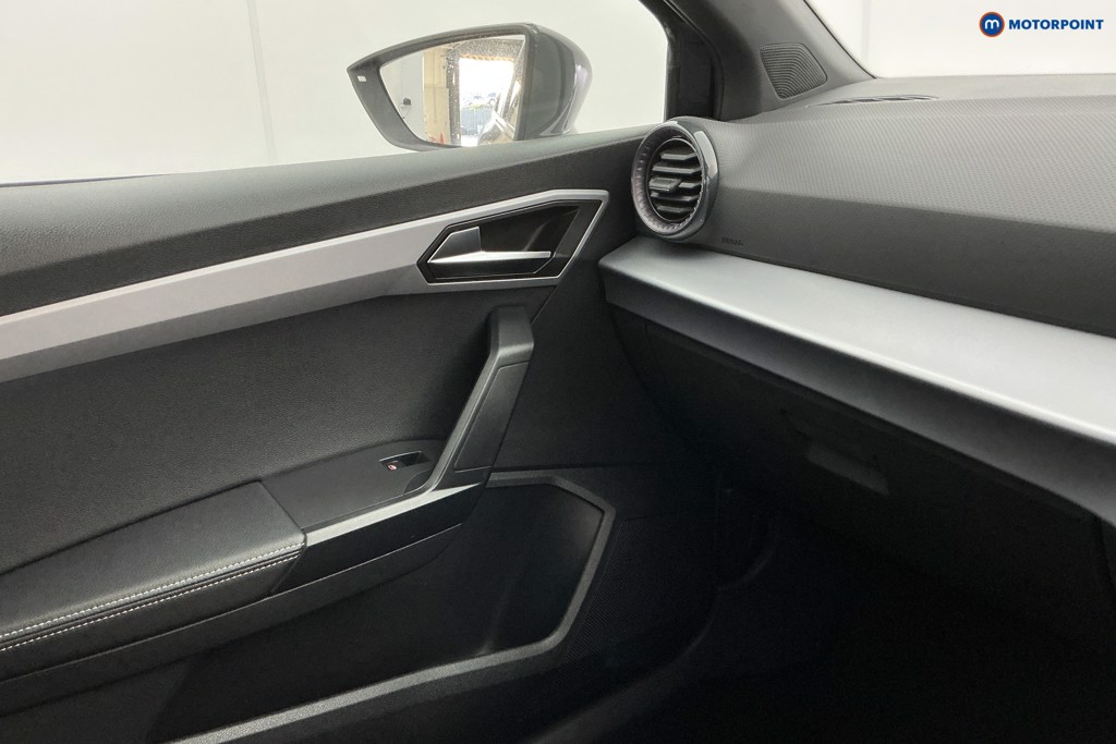 Seat Ibiza Xcellence Lux Manual Petrol Hatchback - Stock Number (1596410) - 17th supplementary image