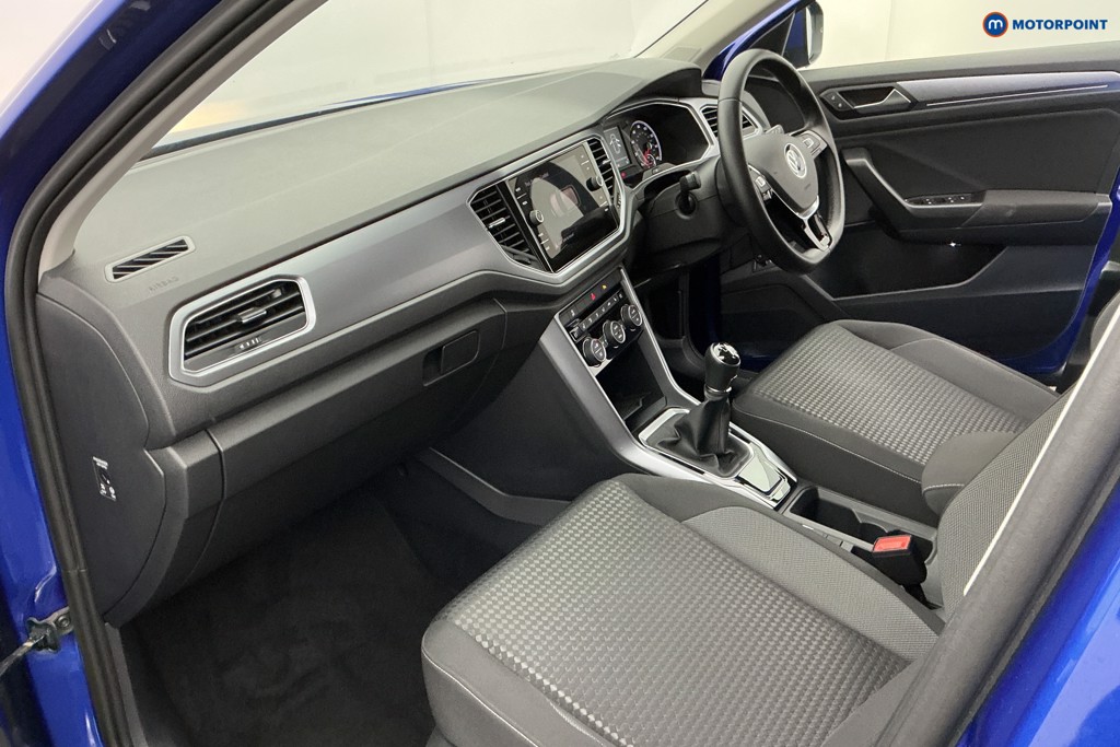 Volkswagen T-Roc Active Manual Petrol SUV - Stock Number (1599394) - 9th supplementary image