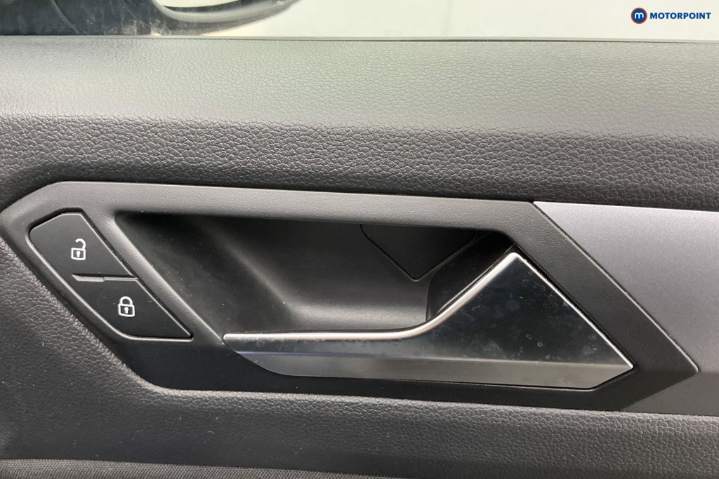 Volkswagen T-Roc Active Manual Petrol SUV - Stock Number (1599394) - 24th supplementary image