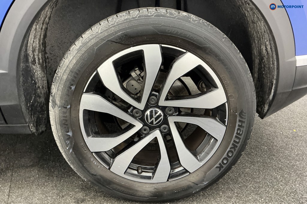 Volkswagen T-Roc Active Manual Petrol SUV - Stock Number (1599394) - 34th supplementary image