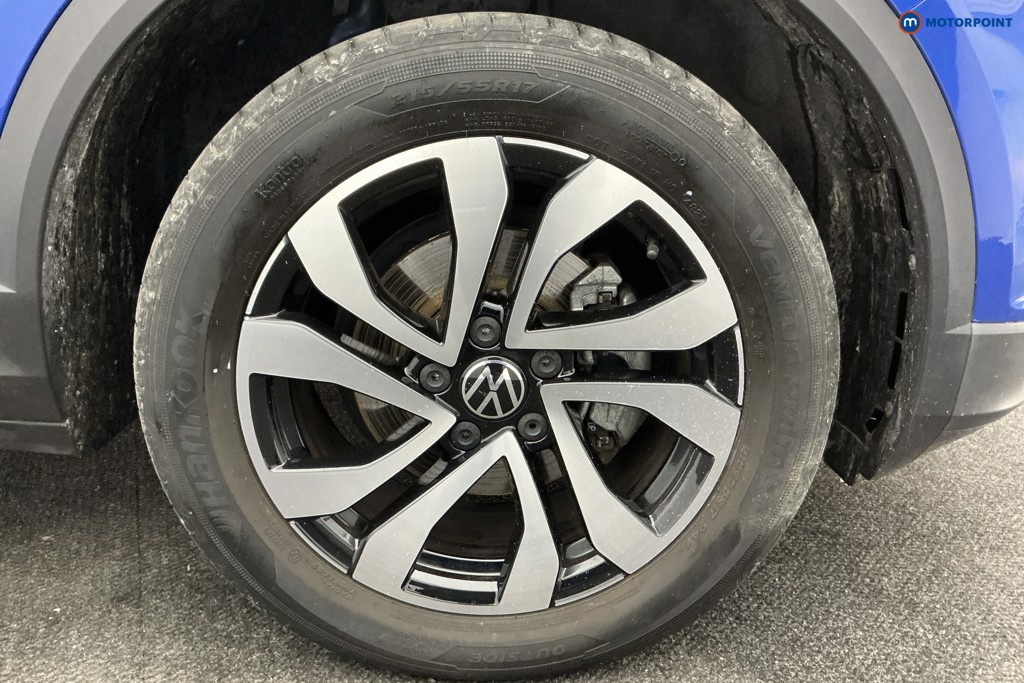 Volkswagen T-Roc Active Manual Petrol SUV - Stock Number (1599394) - 36th supplementary image
