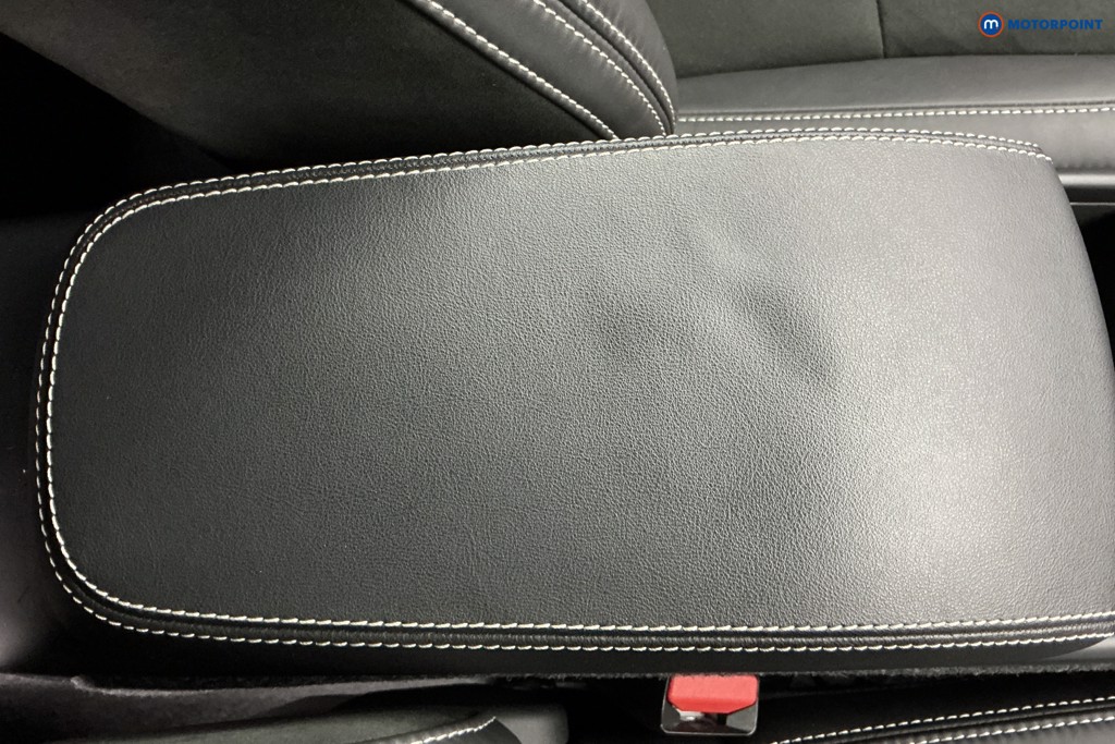 Volvo Xc40 R Design Pro Automatic Petrol Plug-In Hybrid SUV - Stock Number (1599400) - 14th supplementary image