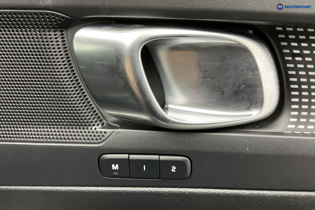 Volvo Xc40 R Design Pro Automatic Petrol Plug-In Hybrid SUV - Stock Number (1599400) - 25th supplementary image