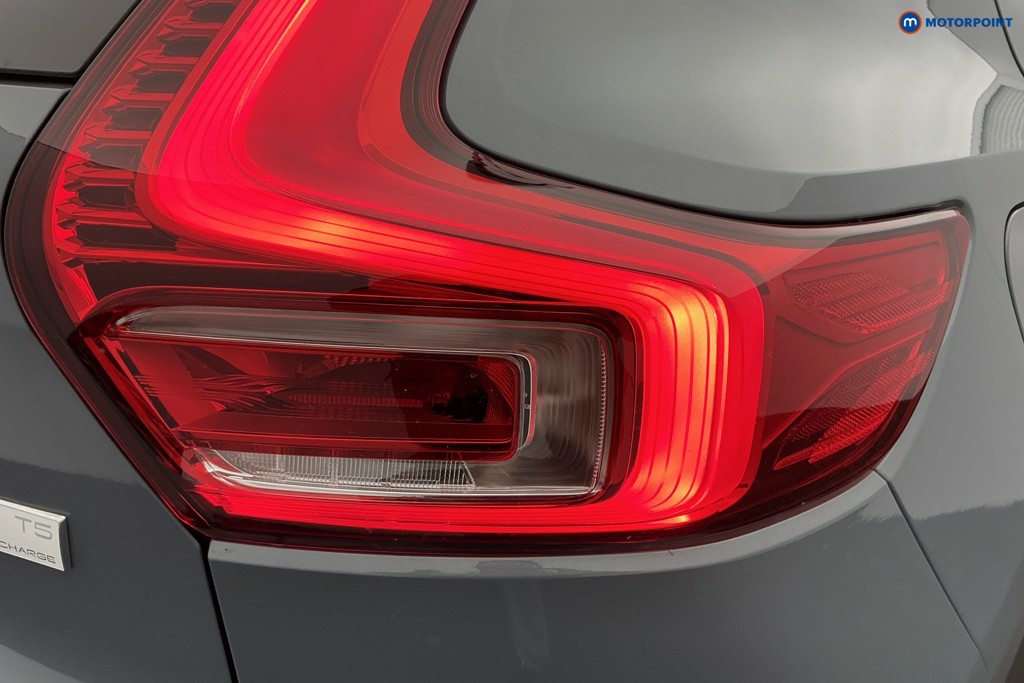 Volvo Xc40 R Design Pro Automatic Petrol Plug-In Hybrid SUV - Stock Number (1599400) - 32nd supplementary image