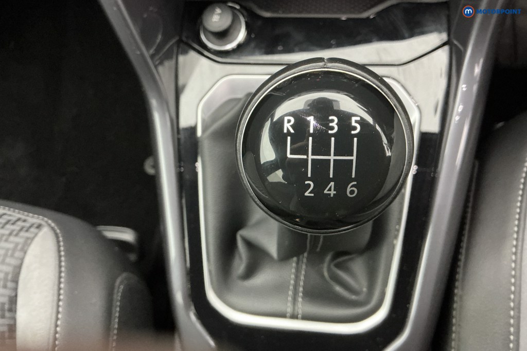 Volkswagen T-Roc R-Line Manual Petrol SUV - Stock Number (1599471) - 16th supplementary image