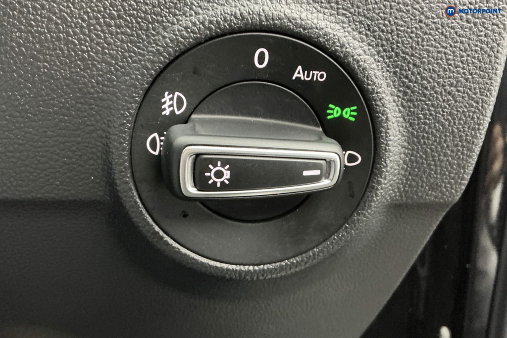 Volkswagen T-Roc R-Line Manual Petrol SUV - Stock Number (1599471) - 21st supplementary image