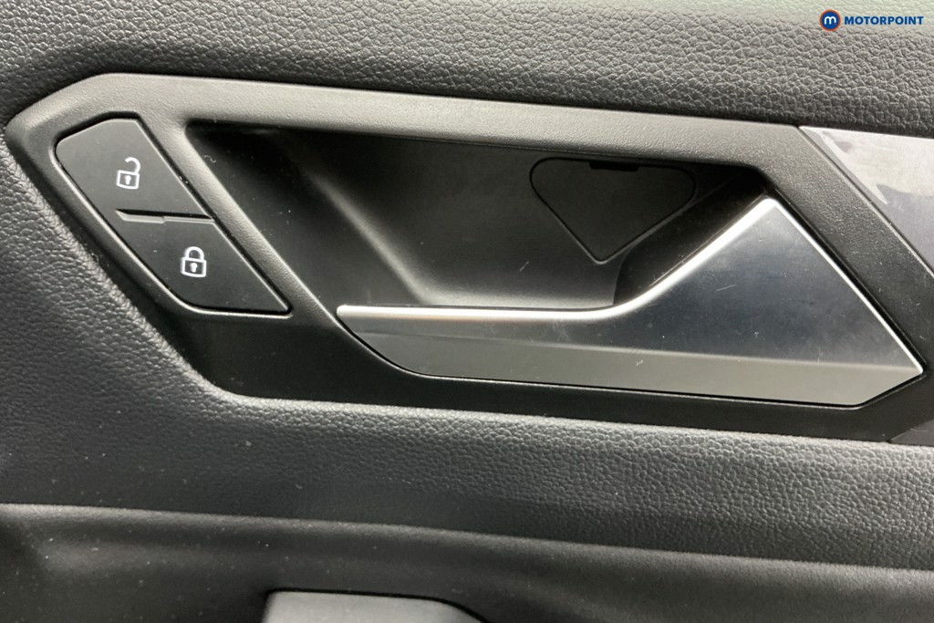 Volkswagen T-Roc R-Line Manual Petrol SUV - Stock Number (1599471) - 24th supplementary image