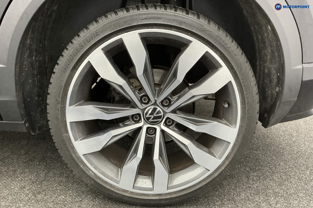 Volkswagen T-Roc R-Line Manual Petrol SUV - Stock Number (1599471) - 35th supplementary image