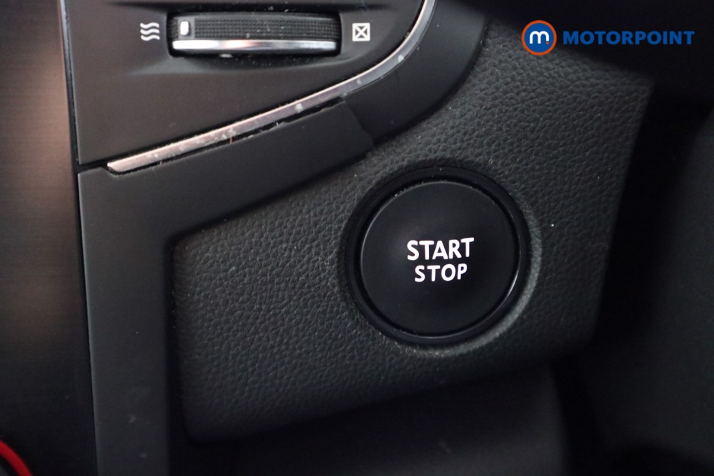 Renault Megane Iconic Manual Petrol Hatchback - Stock Number (1600955) - 6th supplementary image