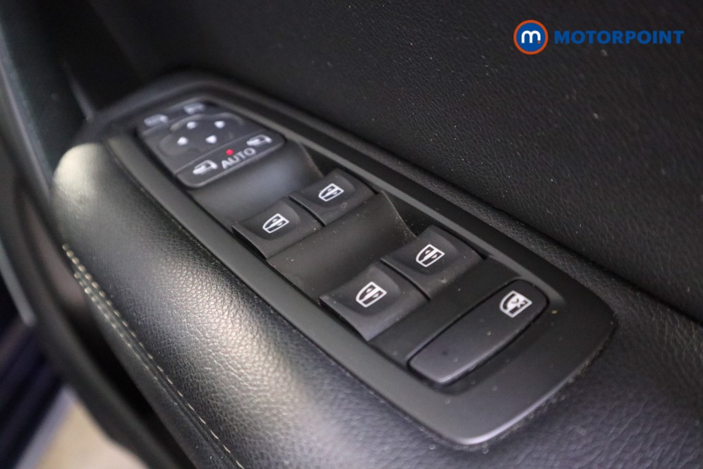 Renault Megane Iconic Manual Petrol Hatchback - Stock Number (1600955) - 11th supplementary image