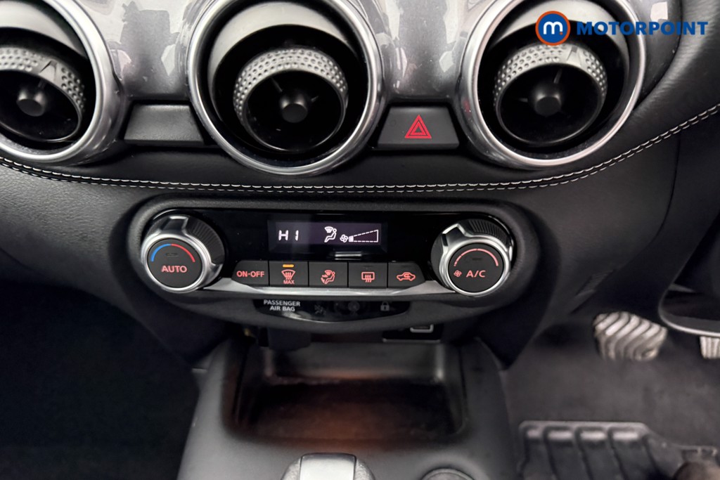Nissan Juke N-Connecta Automatic Petrol SUV - Stock Number (1601132) - 11th supplementary image