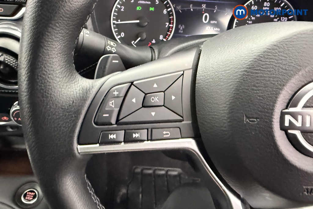 Nissan Juke N-Connecta Automatic Petrol SUV - Stock Number (1601132) - 13th supplementary image