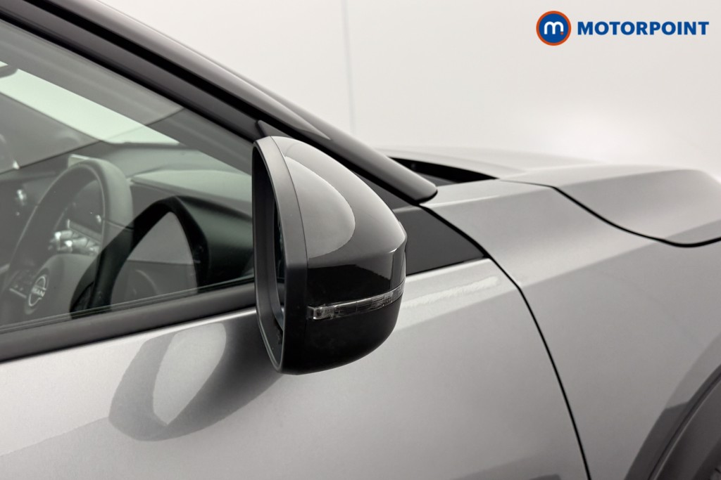 Nissan Juke N-Connecta Automatic Petrol SUV - Stock Number (1601132) - 18th supplementary image