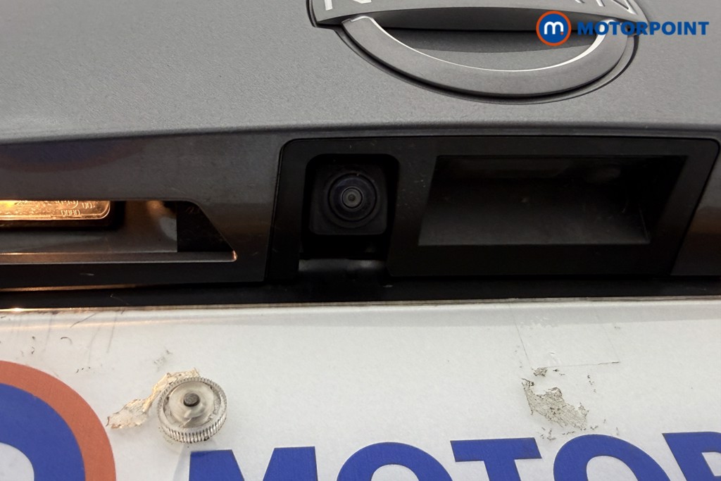 Nissan Juke N-Connecta Automatic Petrol SUV - Stock Number (1601132) - 20th supplementary image