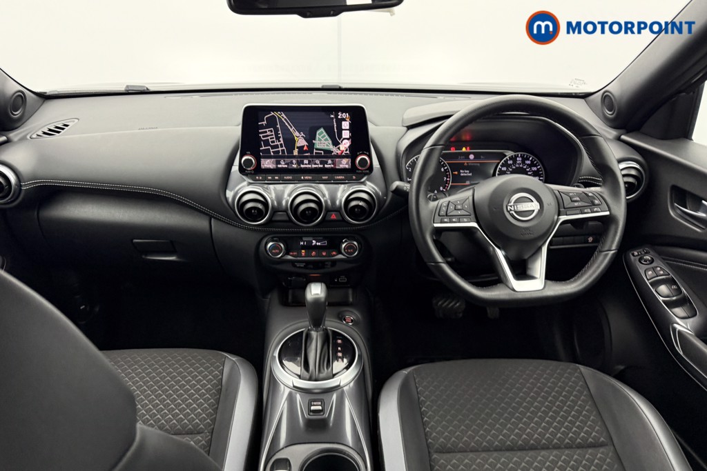 Nissan Juke N-Connecta Automatic Petrol SUV - Stock Number (1601132) - 1st supplementary image