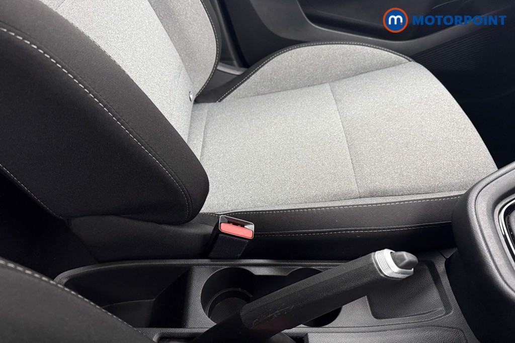 Renault Clio Evolution Manual Petrol Hatchback - Stock Number (1601223) - 16th supplementary image