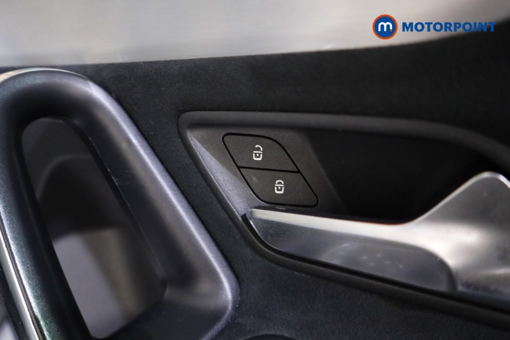 Mercedes-Benz A Class Amg Line Premium Plus Edition Automatic Petrol Hatchback - Stock Number (1602453) - 12th supplementary image