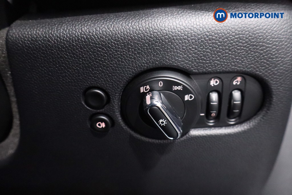 Mini Hatchback Cooper Classic Automatic Petrol Hatchback - Stock Number (1602808) - 17th supplementary image