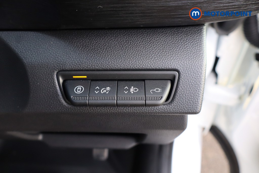 Renault Trafic Advance Automatic Electric Panel Van - Stock Number (1604188) - 8th supplementary image