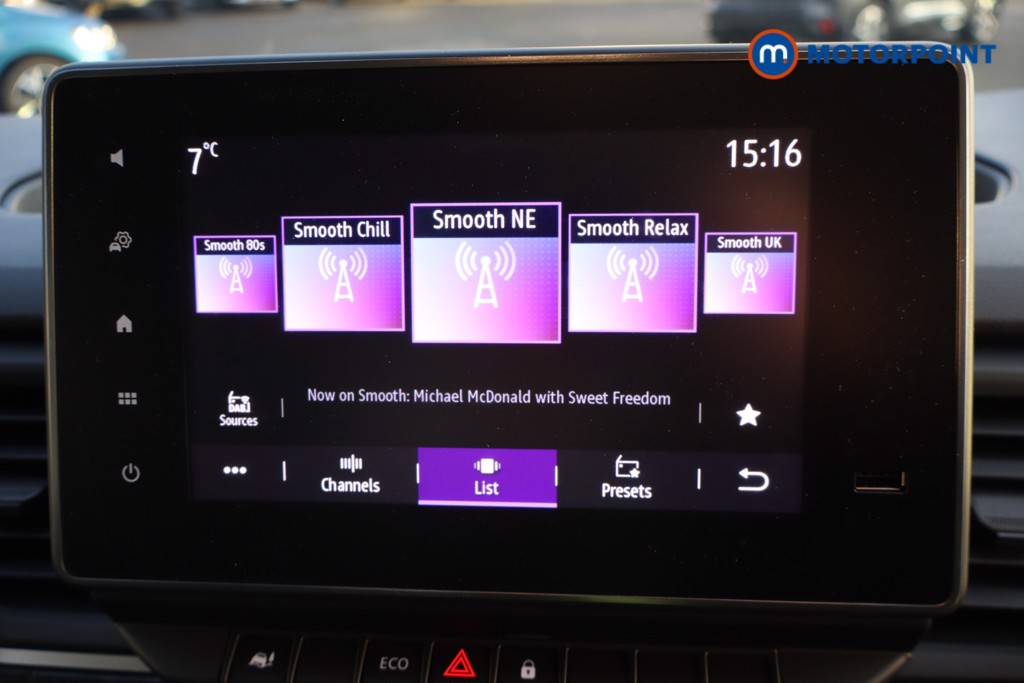 Renault Trafic Advance Automatic Electric Panel Van - Stock Number (1604188) - Drivers side rear corner