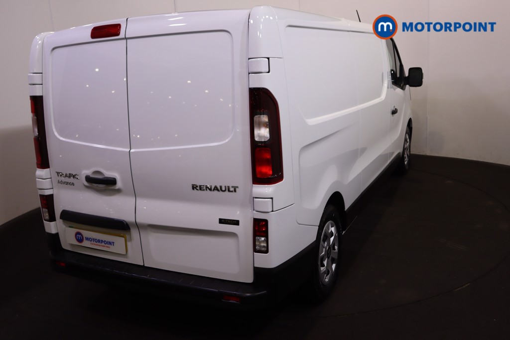 Renault Trafic Advance Automatic Electric Panel Van - Stock Number (1604233) - Passenger side rear corner