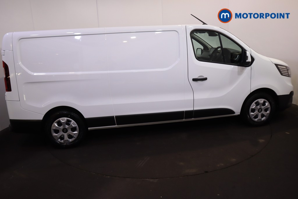 Renault Trafic Advance Automatic Electric Panel Van - Stock Number (1604233) - Passenger side
