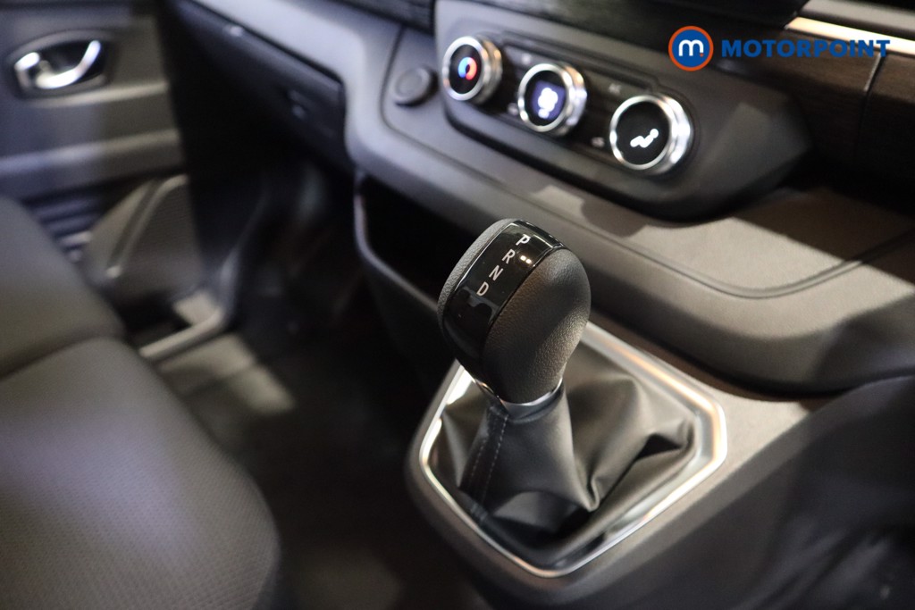 Renault Trafic Advance Automatic Electric Panel Van - Stock Number (1604253) - 5th supplementary image