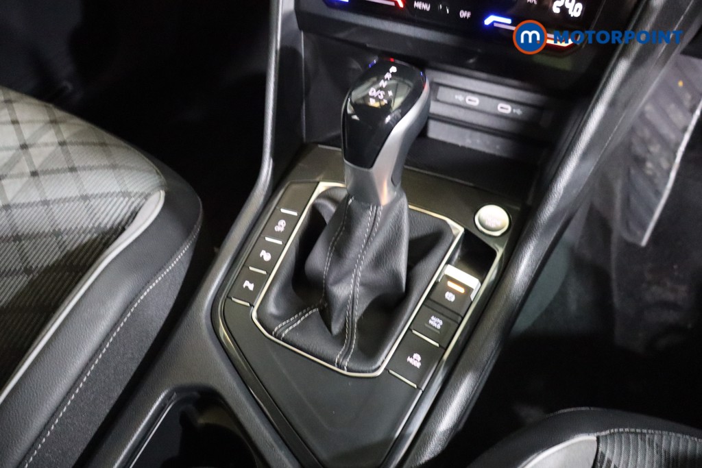 Volkswagen Tiguan R-Line Automatic Petrol SUV - Stock Number (1604280) - 12th supplementary image