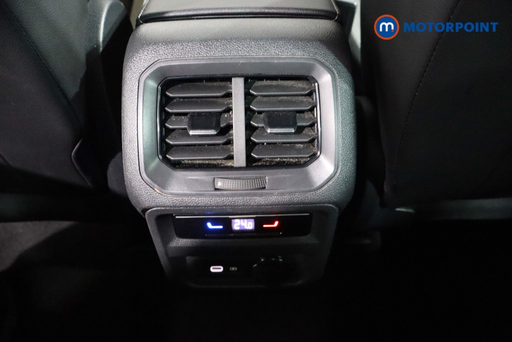 Volkswagen Tiguan R-Line Automatic Petrol SUV - Stock Number (1604280) - 22nd supplementary image