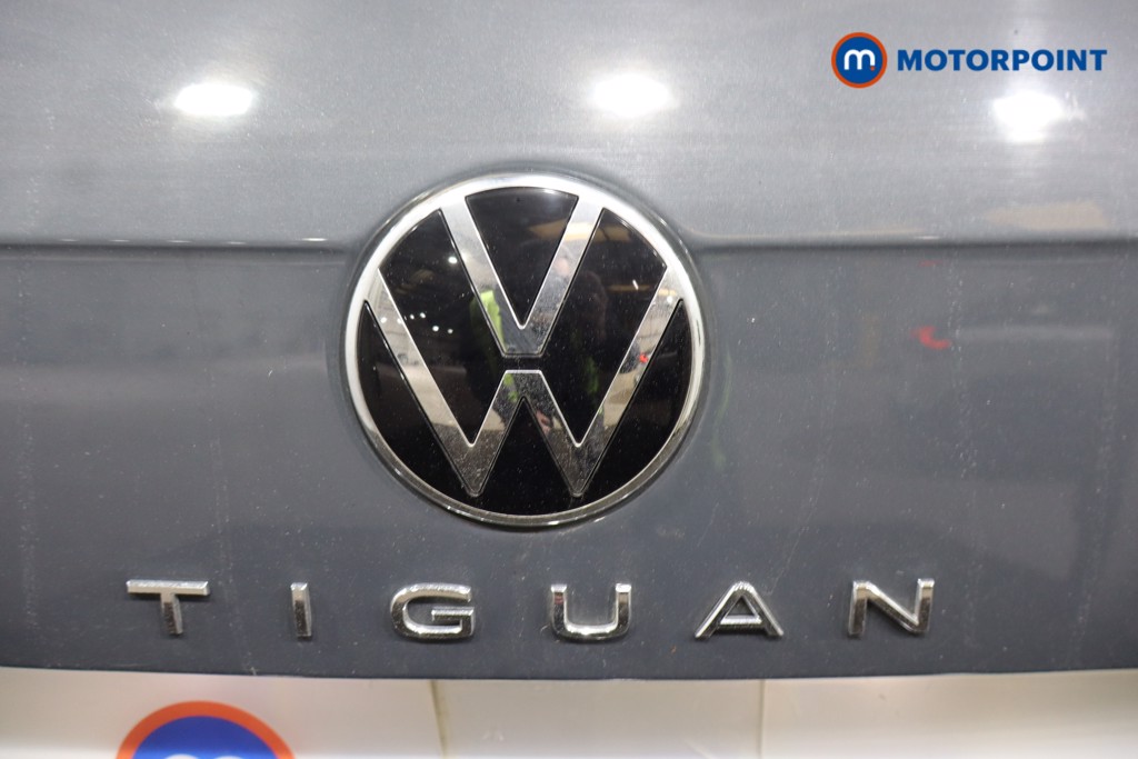 Volkswagen Tiguan R-Line Automatic Petrol SUV - Stock Number (1604280) - 33rd supplementary image