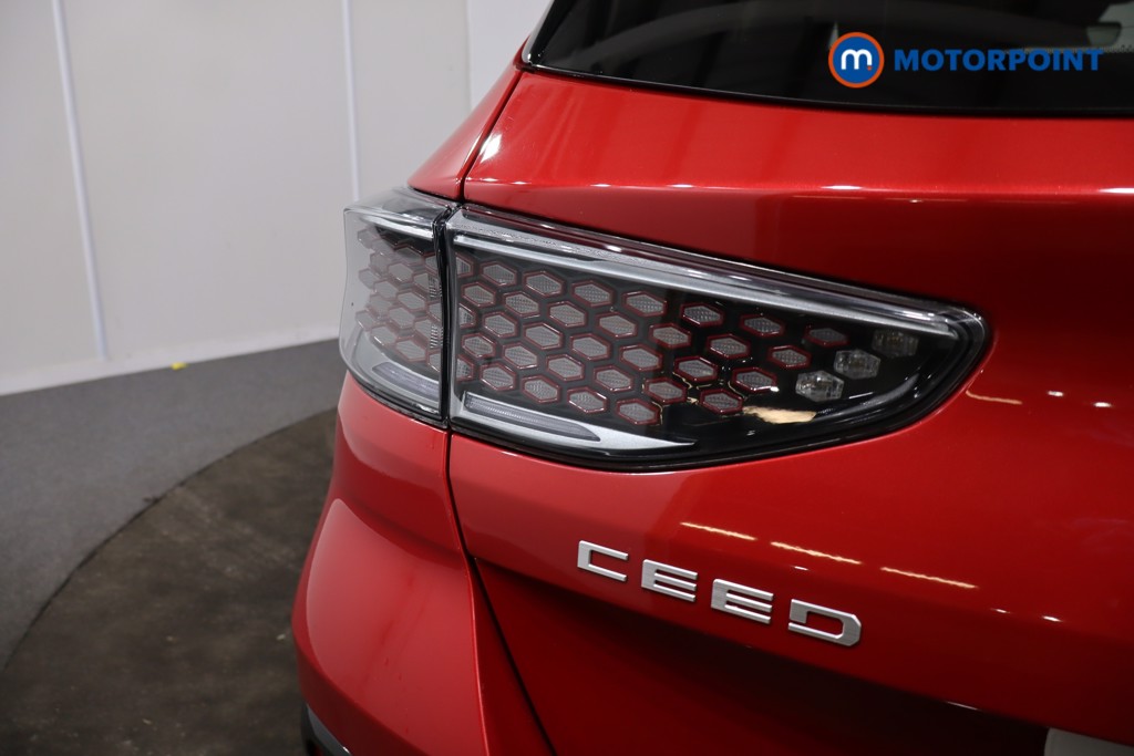 KIA Ceed Gt-Line Manual Petrol Hatchback - Stock Number (1604719) - 41st supplementary image