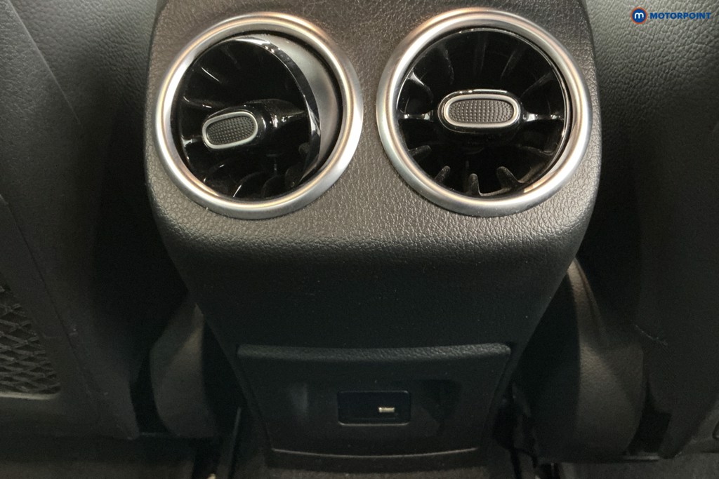 Mercedes-Benz A Class Amg Line Automatic Petrol Plug-In Hybrid Saloon - Stock Number (1605114) - 11th supplementary image