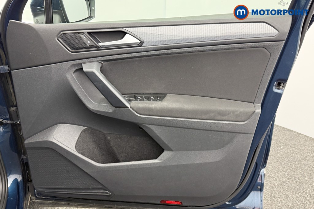 Volkswagen Tiguan Life Automatic Petrol SUV - Stock Number (1605227) - 18th supplementary image