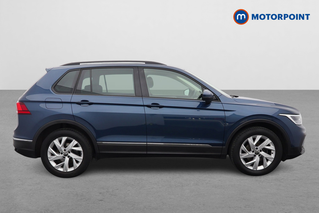 Volkswagen Tiguan Life Automatic Petrol SUV - Stock Number (1605227) - Drivers side