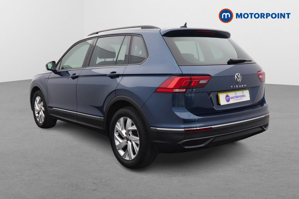 Volkswagen Tiguan Life Automatic Petrol SUV - Stock Number (1605227) - Passenger side rear corner