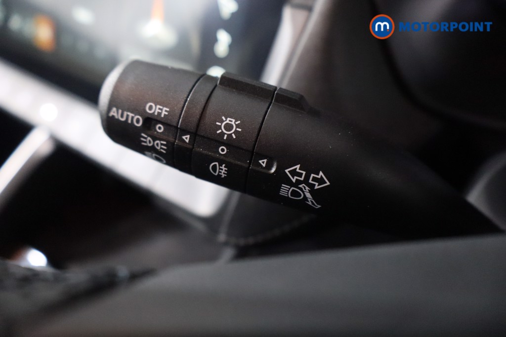 Mg Motor Uk ZS Trophy Automatic Petrol-Electric Hybrid SUV - Stock Number (1605310) - 14th supplementary image