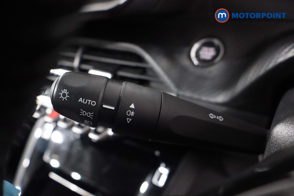 Peugeot 2008 Allure Manual Petrol SUV - Stock Number (1605370) - 14th supplementary image