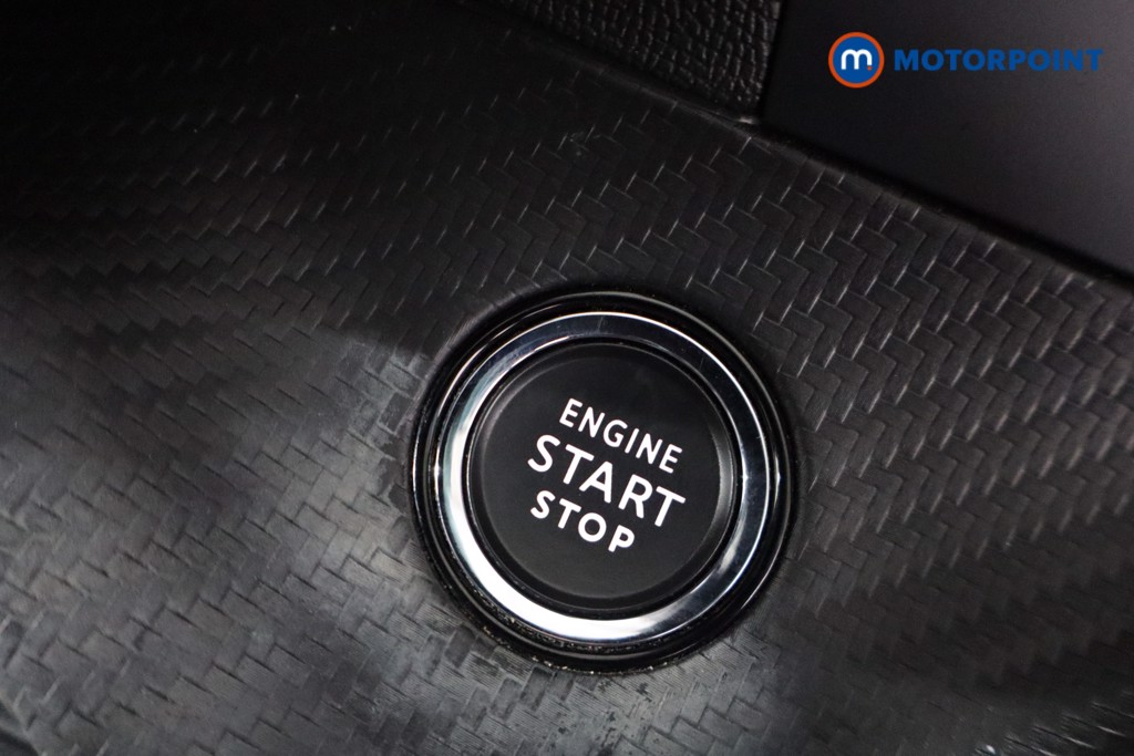 Peugeot 2008 Allure Manual Petrol SUV - Stock Number (1605370) - 18th supplementary image