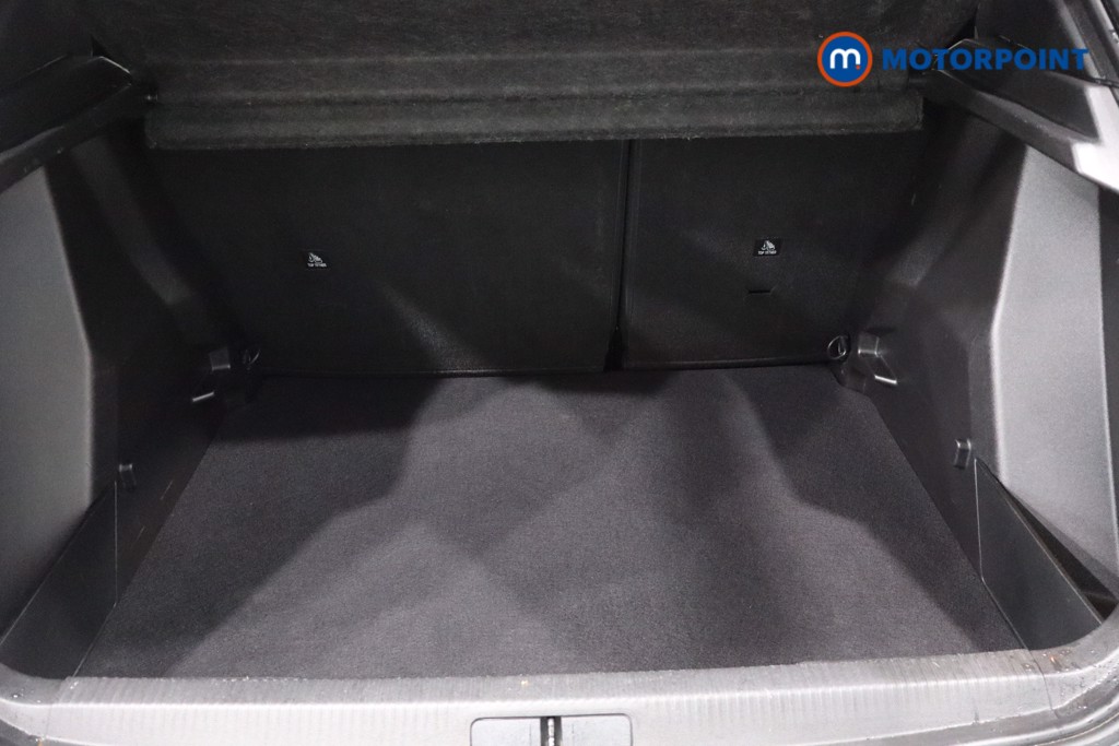 Peugeot 2008 Allure Manual Petrol SUV - Stock Number (1605370) - 38th supplementary image